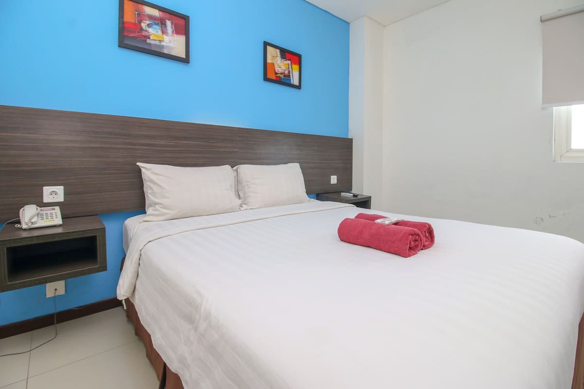 Deluxe Double Room | Desk, free WiFi, bed sheets
