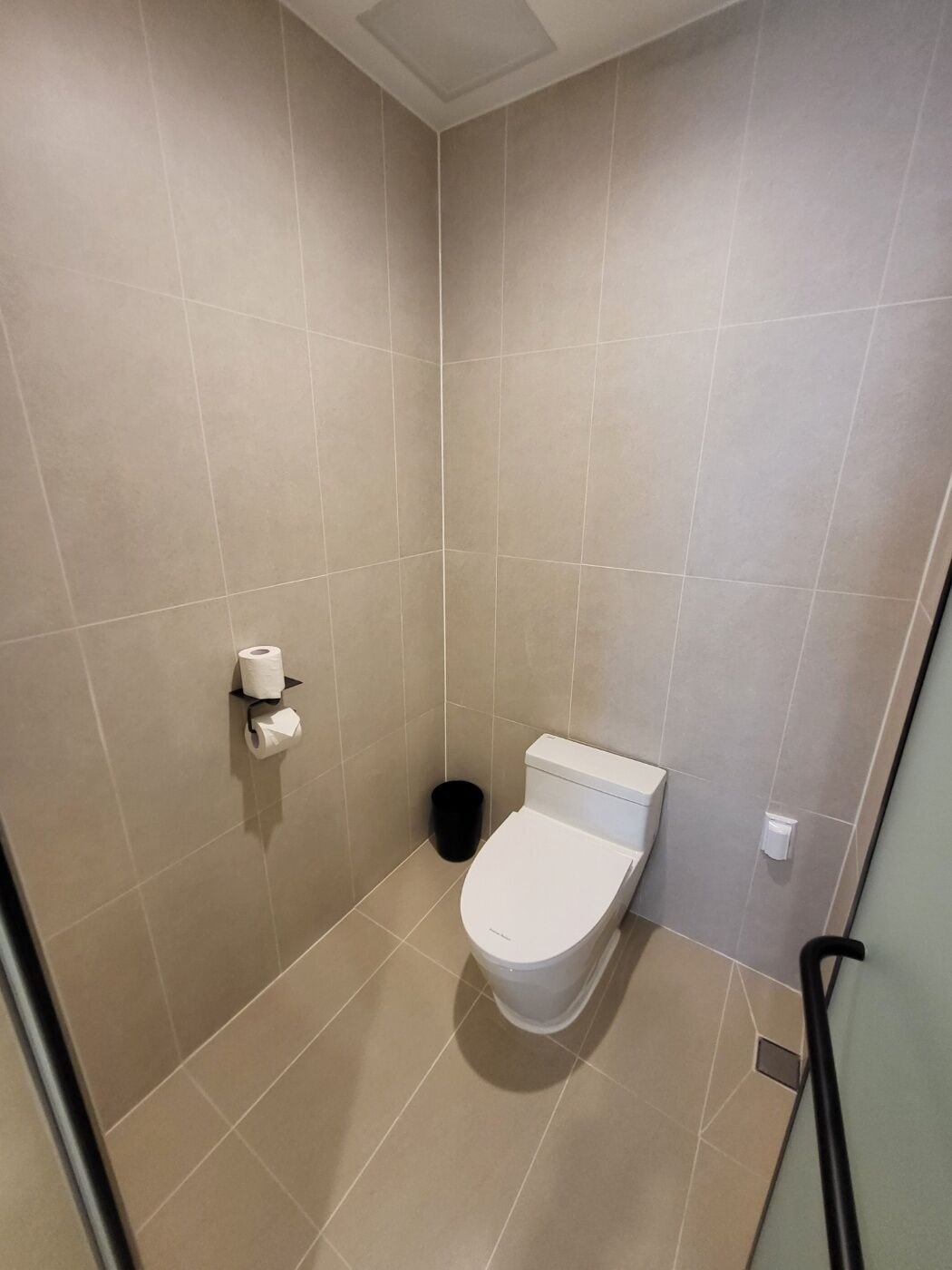 shower, free toiletries, hair dryer, bathrobes