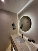 Shower, free toiletries, hair dryer, bathrobes