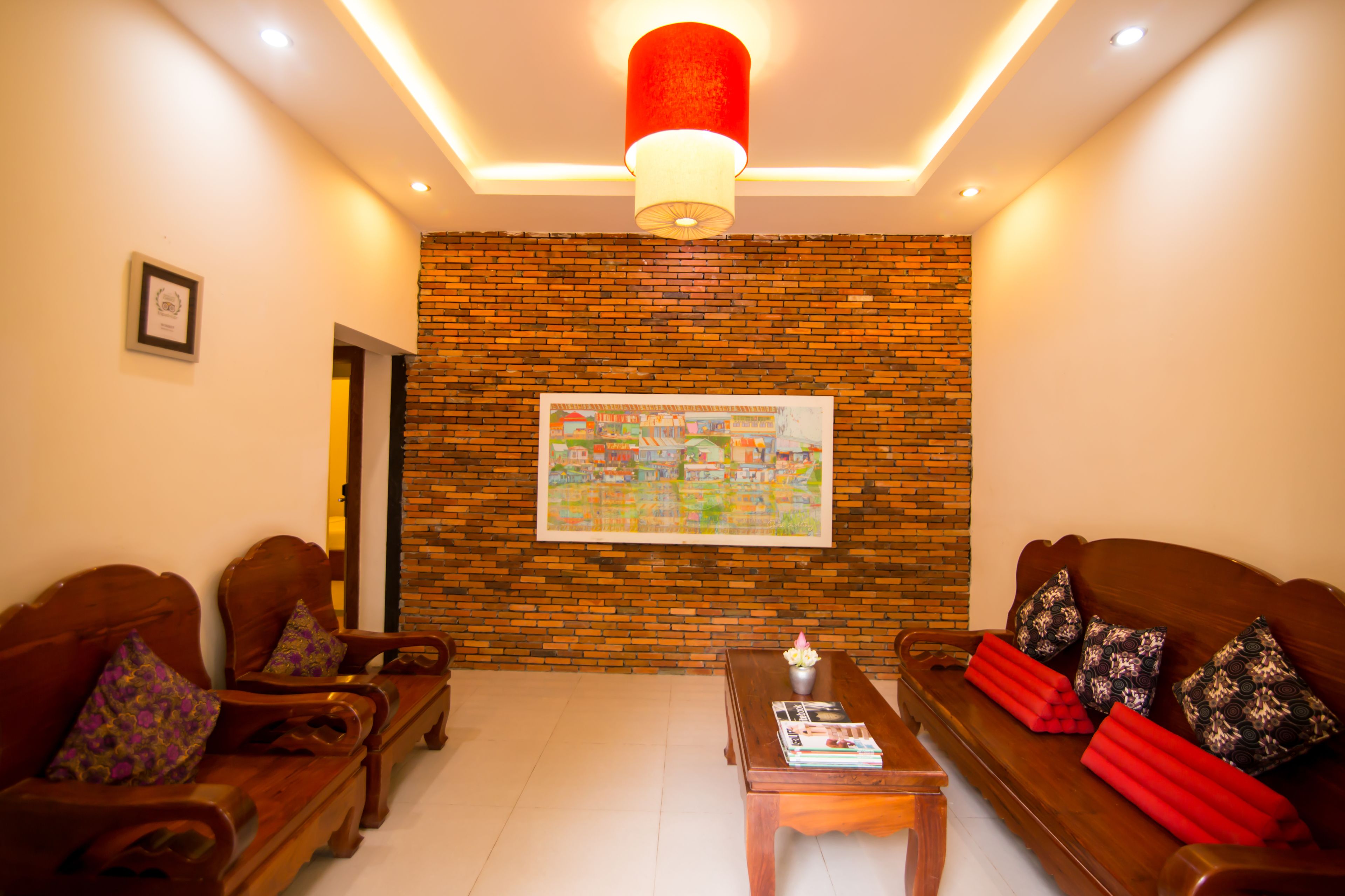 family room, 2 bedrooms, 2 bathrooms | minibar, individually decorated, individually furnished, desk