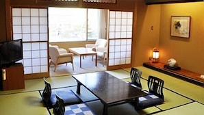 傳統客房, 非吸煙房 (Separate Bathroom, 10 Tatami Size) | 羽絨被、客房內保險箱、隔音、免費無線上網