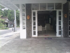 Hall