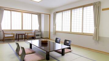 In-room safe, free WiFi