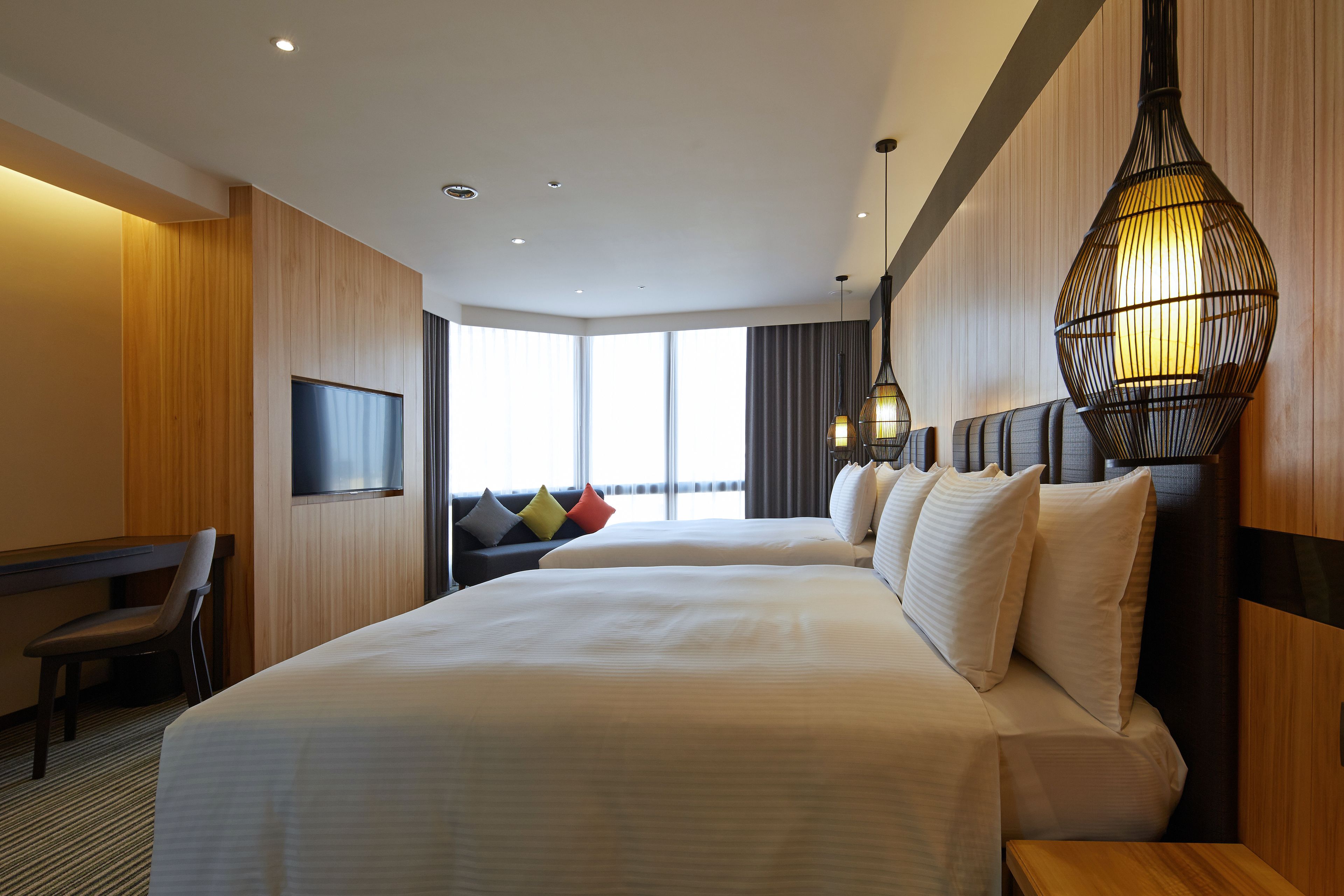 ファミリー 4 人部屋 クイーンベッド 2 台 浴槽 | 1 室のベッドルーム、高級寝具、羽毛の掛け布団、セーフティボックス (室内)