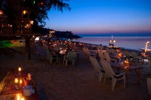 Breakfast, lunch, dinner served; Thai cuisine  - Haad Yao Resort (Ko Pha-ngan)