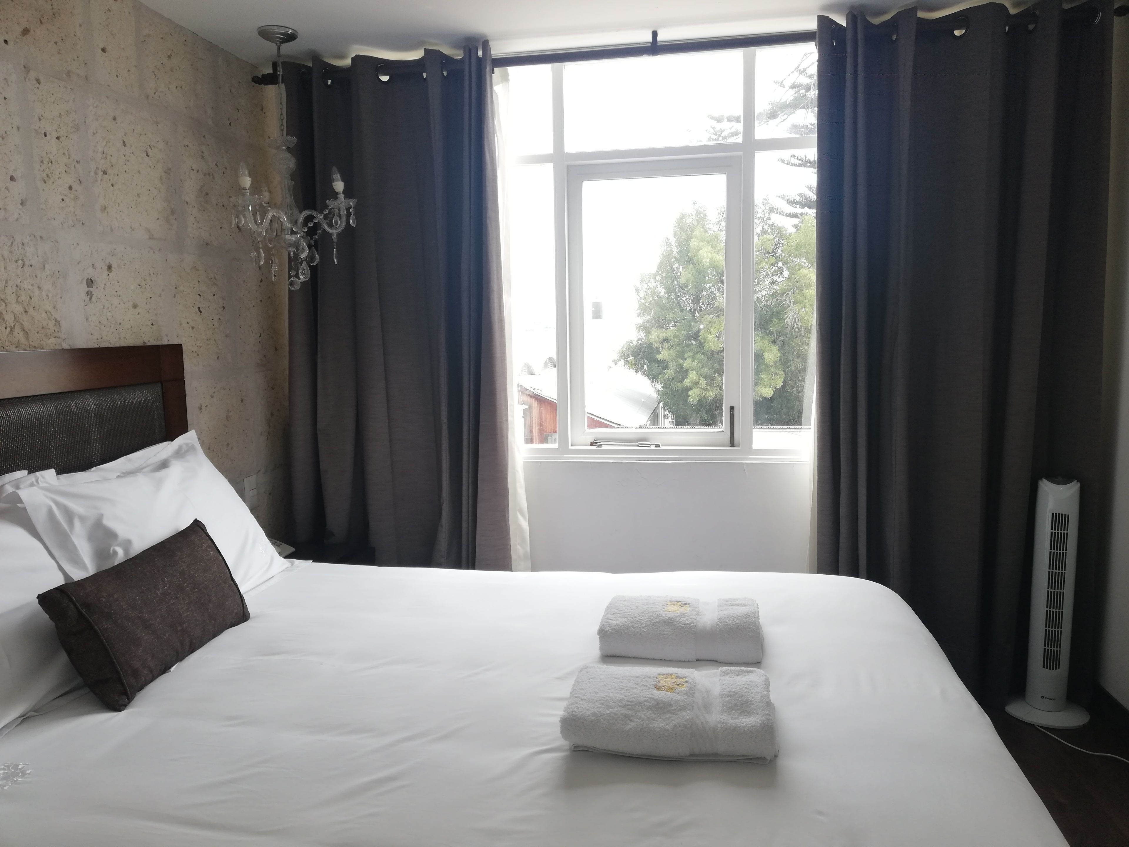 superior double room | in-room safe, desk, free wifi, bed sheets