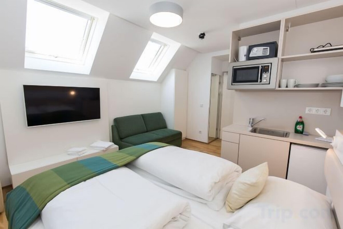1 Schlafzimmer, Allergikerbettwaren, Daunenbettdecken, Zimmersafe