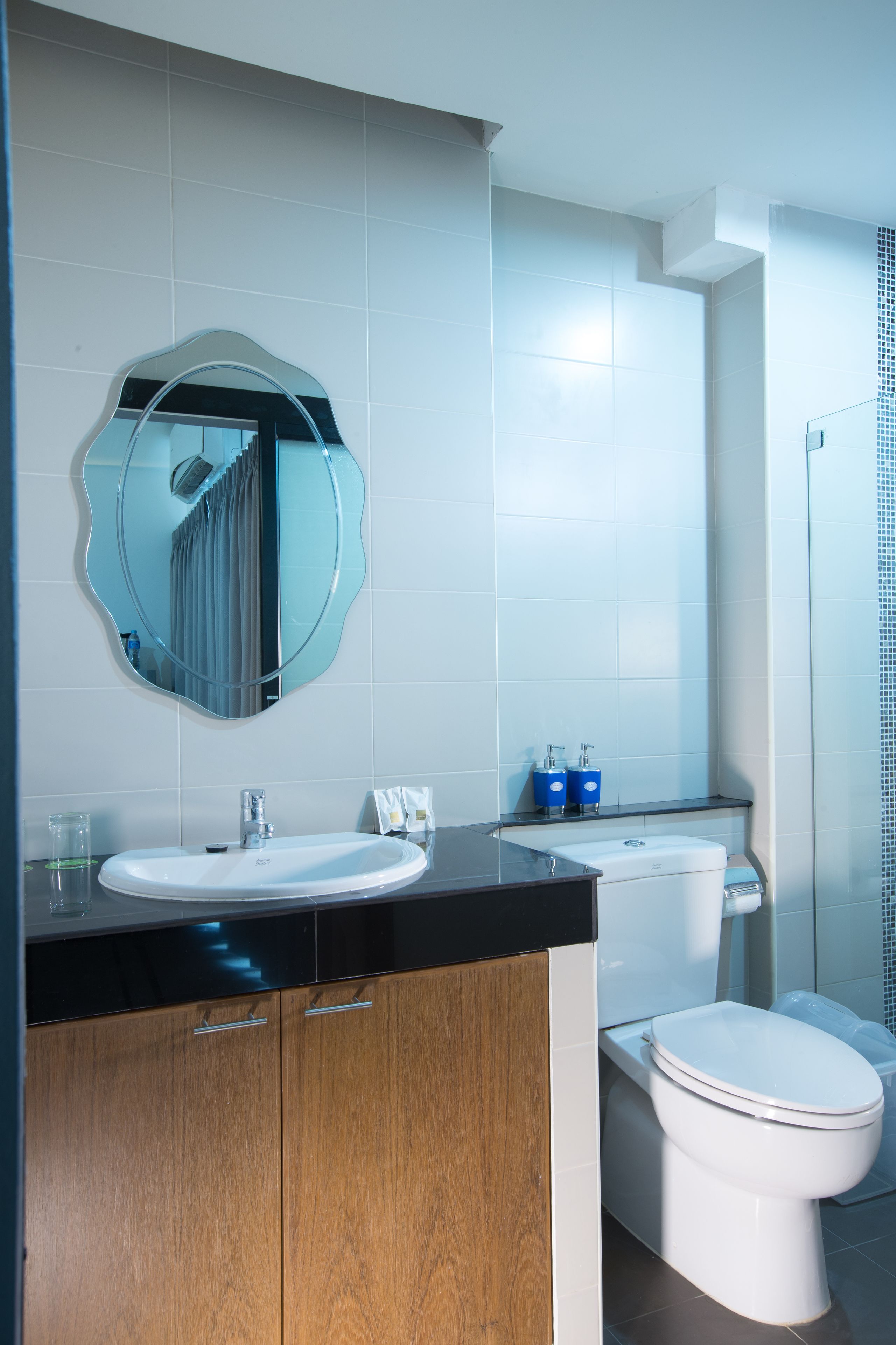 shower, free toiletries, hair dryer, slippers