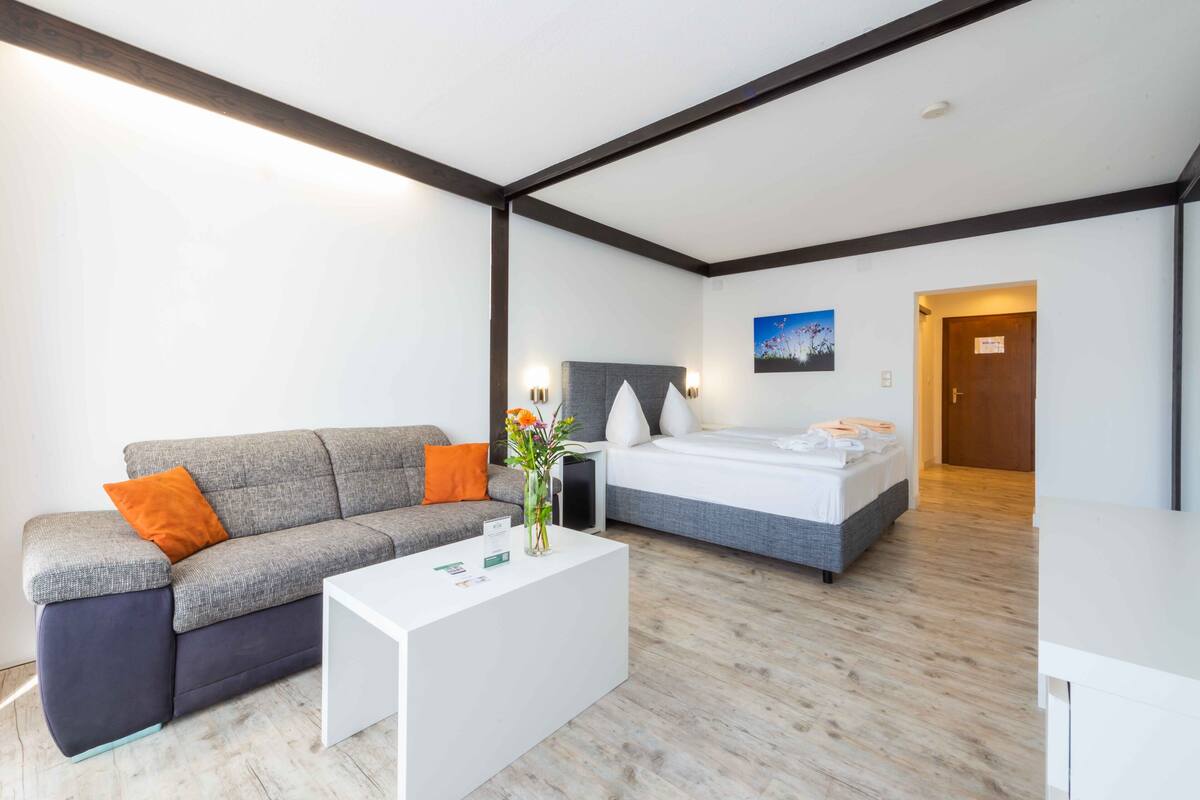 deluxe double room, non smoking, lakeside | in-room safe, desk, blackout curtains, free cots/infant beds