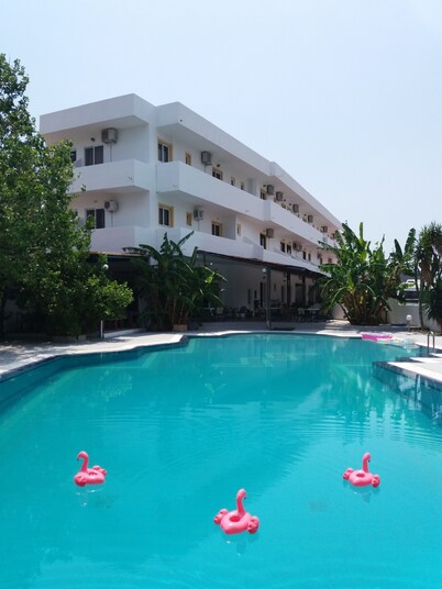 Sotirakis Hotel Studios