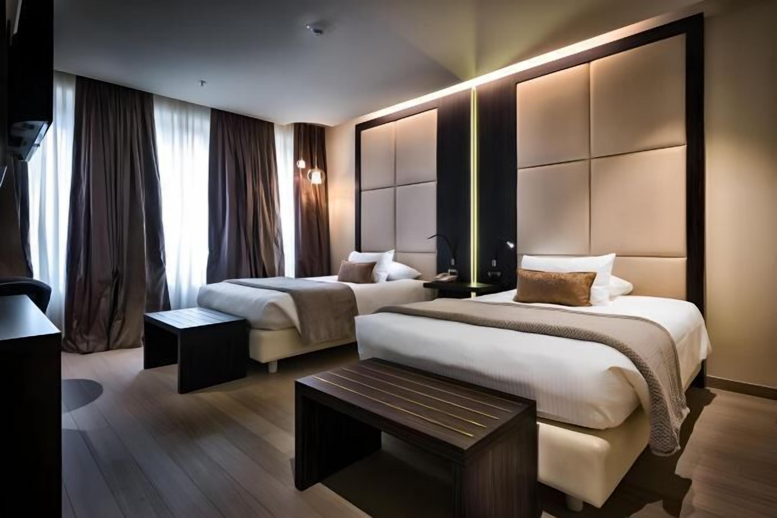Hochwertige Bettwaren, Daunenbettdecken, Minibar, Zimmersafe
