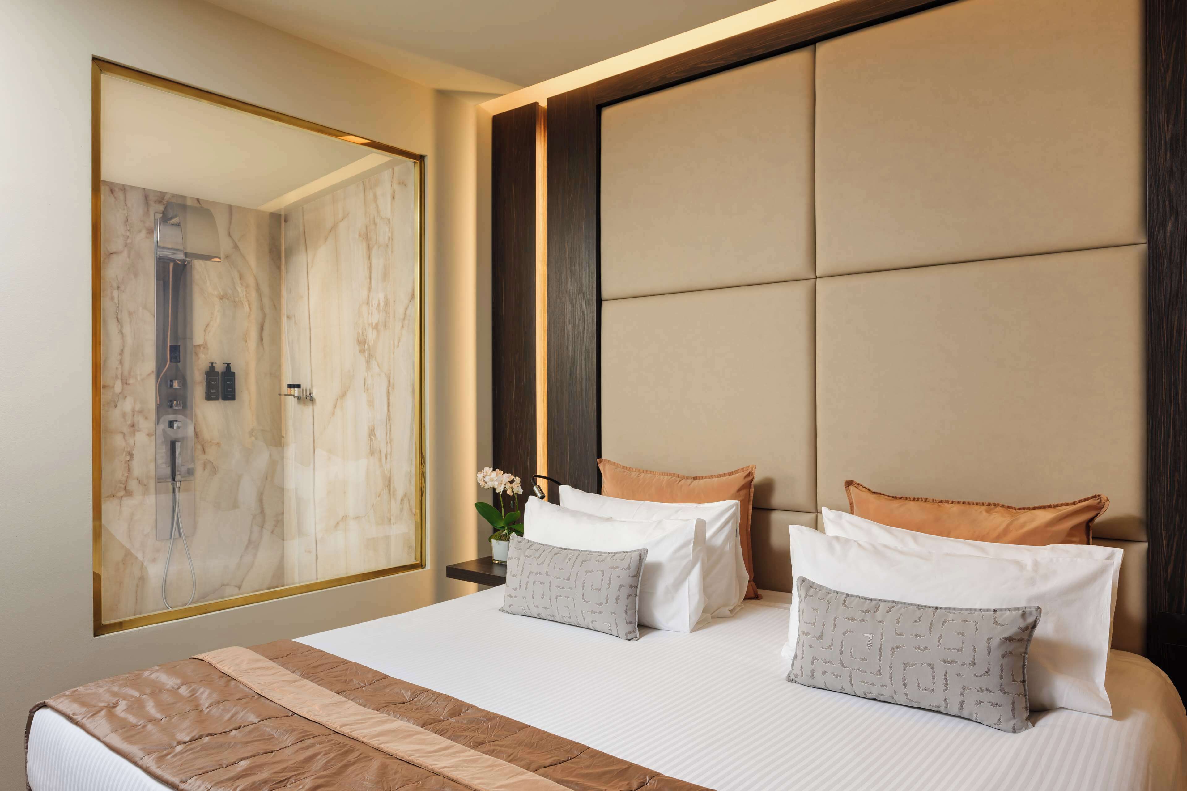 junior suite | premium bedding, down duvets, minibar, in-room safe