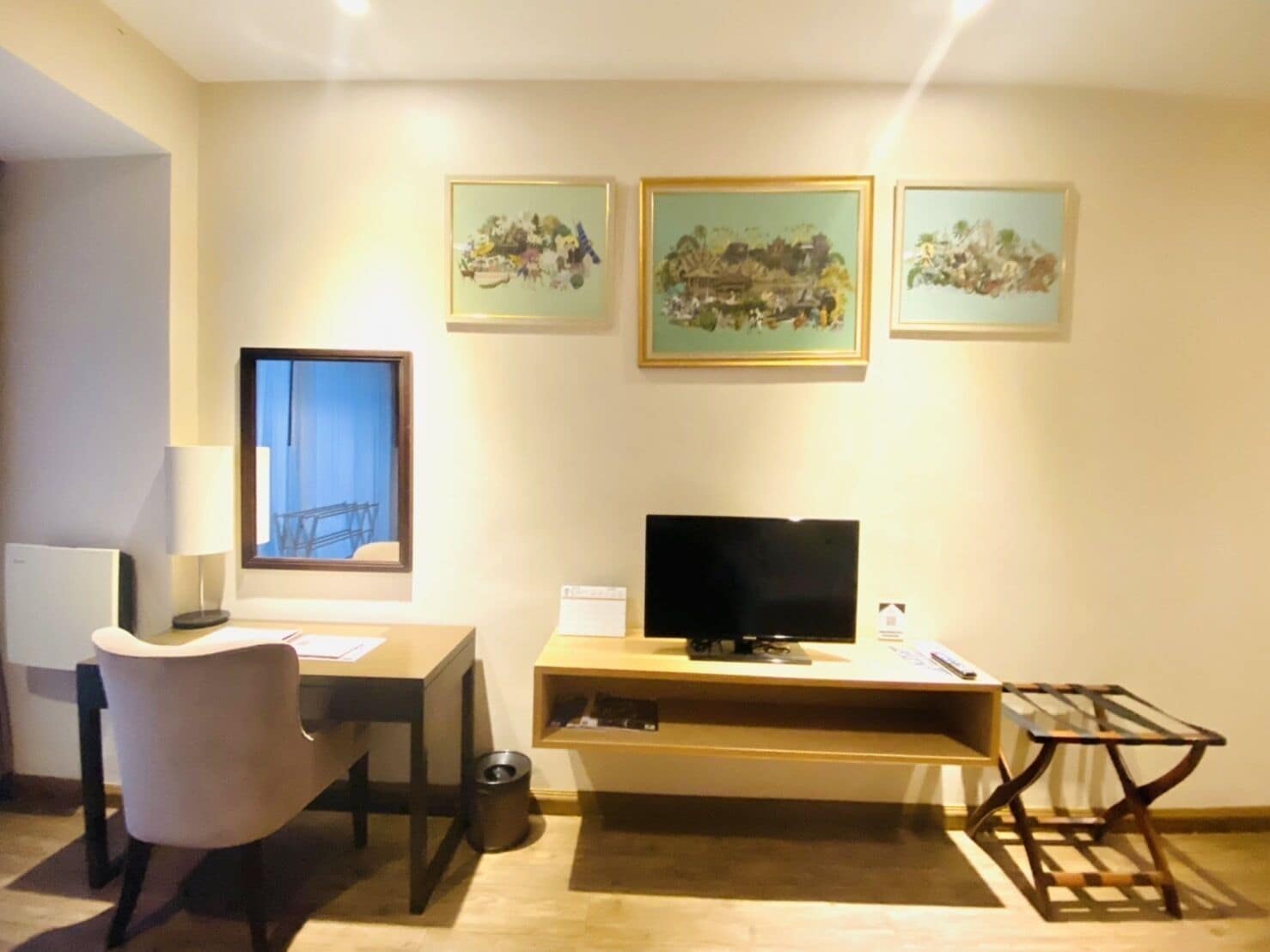 1 bedroom, premium bedding, minibar, in-room safe