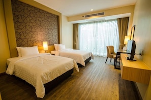 Premium bedding, in-room safe, blackout curtains, free WiFi - Rimkhobfa Urban Resort (Samut Prakan)