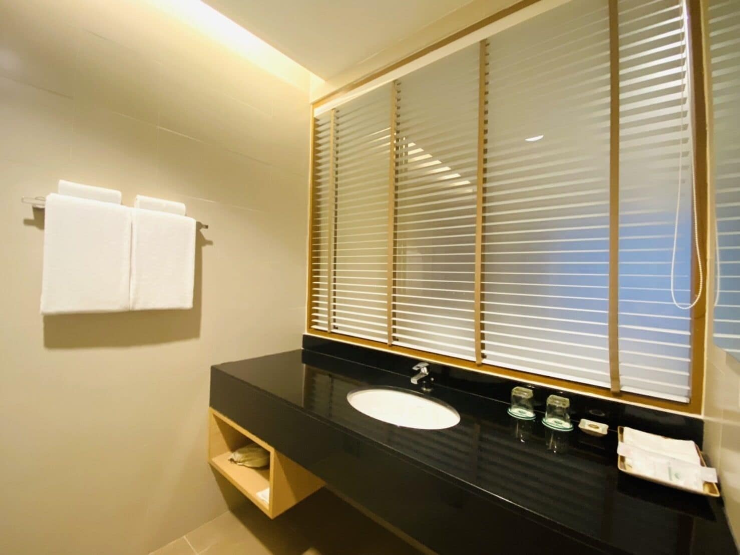 shower, free toiletries, hair dryer, slippers