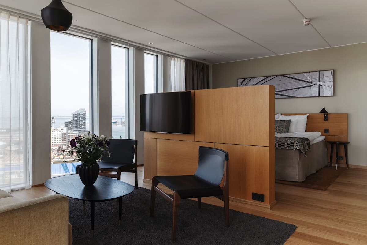 Habitación Deluxe, 1 cama doble con sofá cama, no fumadores | Ropa de cama hipoalergénica, minibar, caja fuerte y escritorio