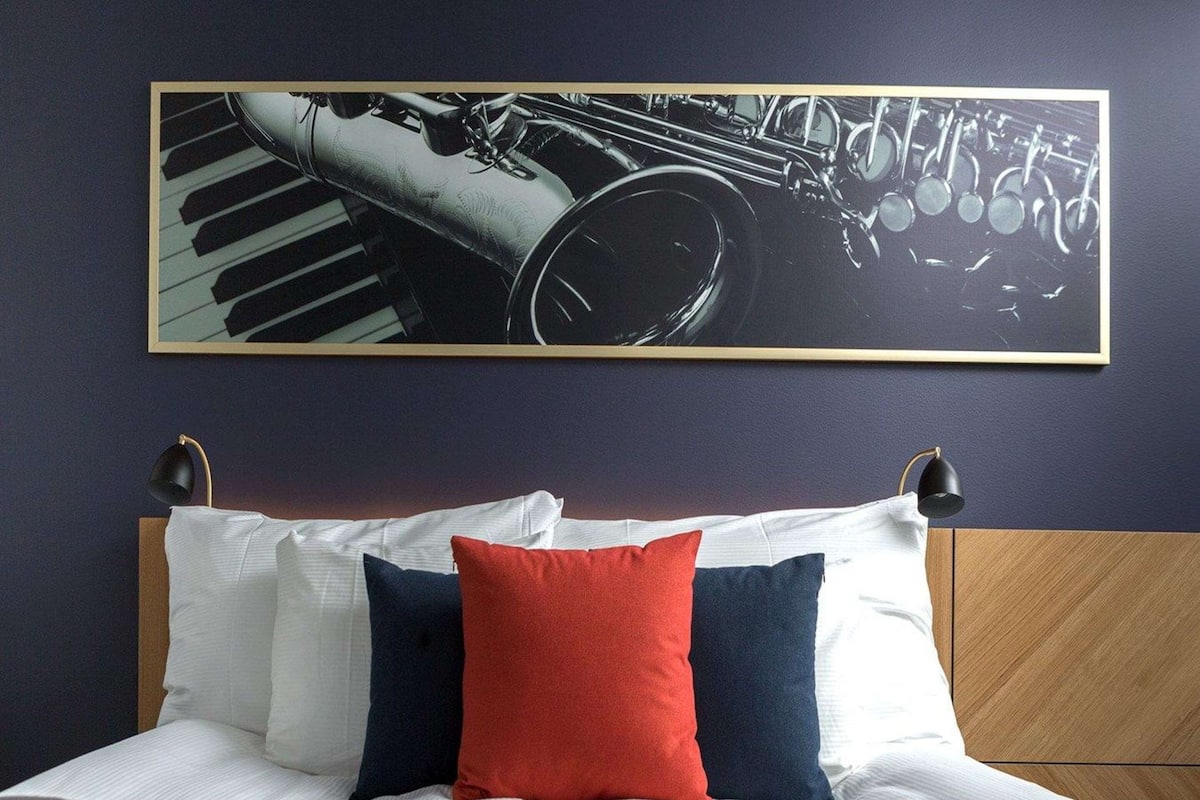 Ropa de cama hipoalergénica y minibar
