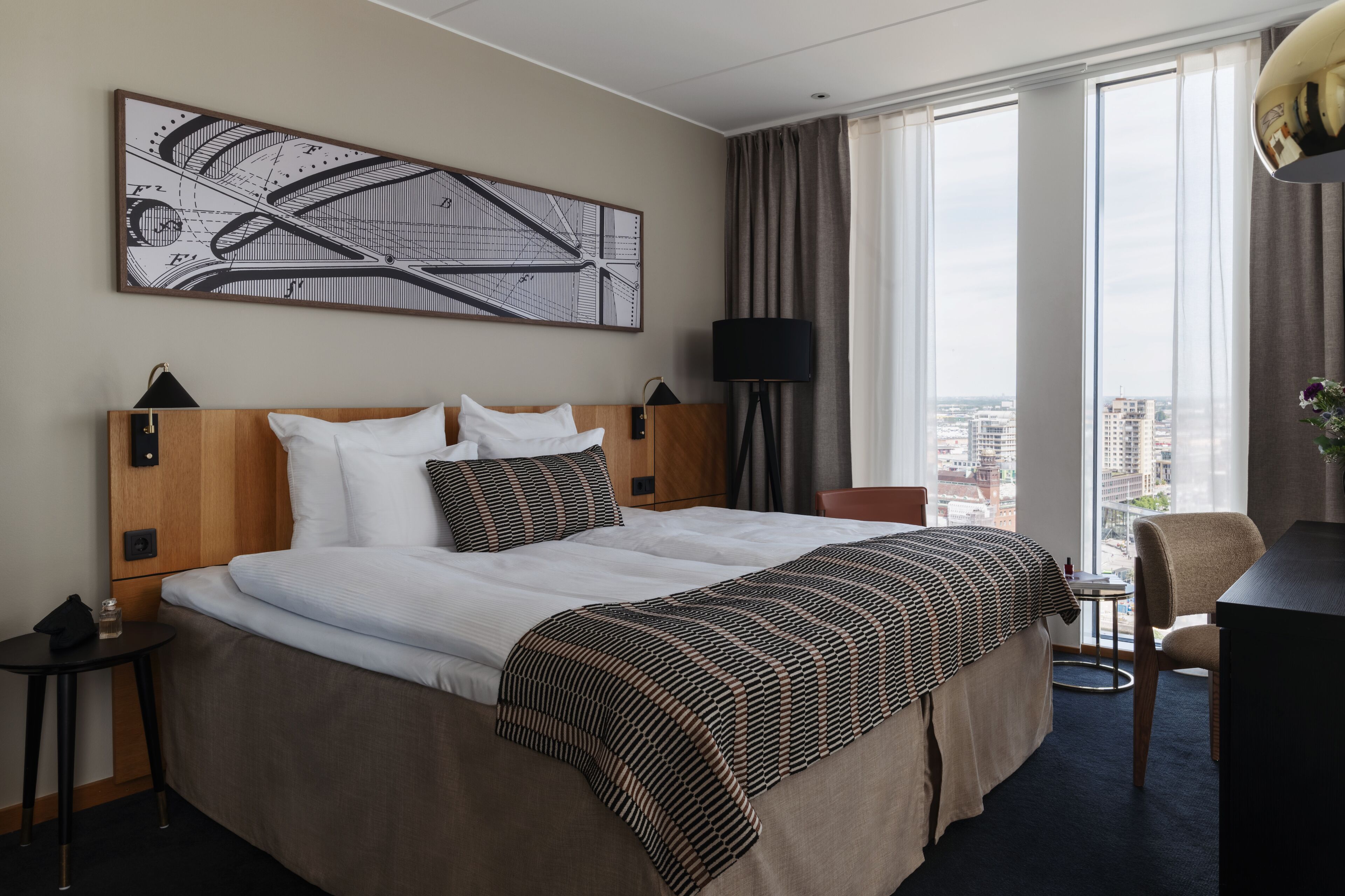 Superior Twin Room | Hypo-allergenic bedding available, minibar, in-room safe, desk