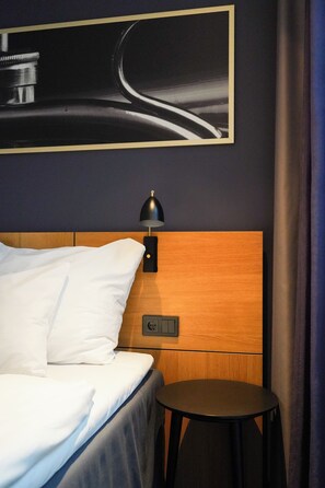Standard Double Room (No View) | Hypo-allergenic bedding, minibar, in-room safe, desk - Clarion Hotel Malmö Live (Malmö)