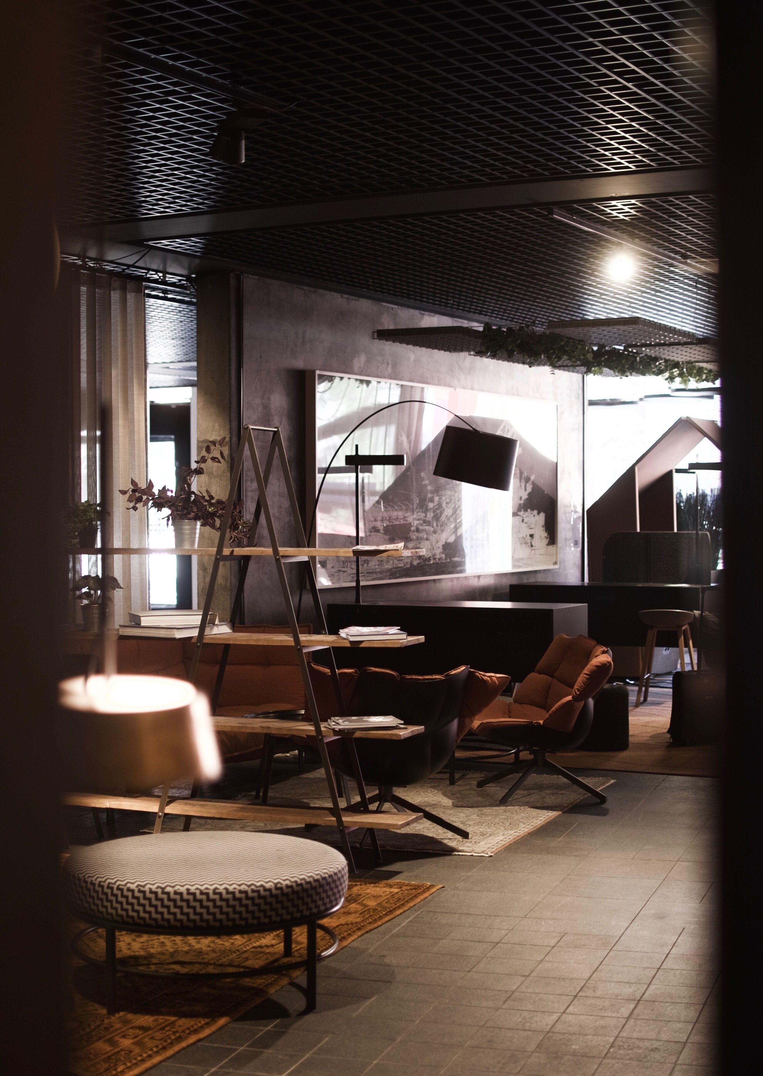 2 개의   바/라운지, 로비 라운지