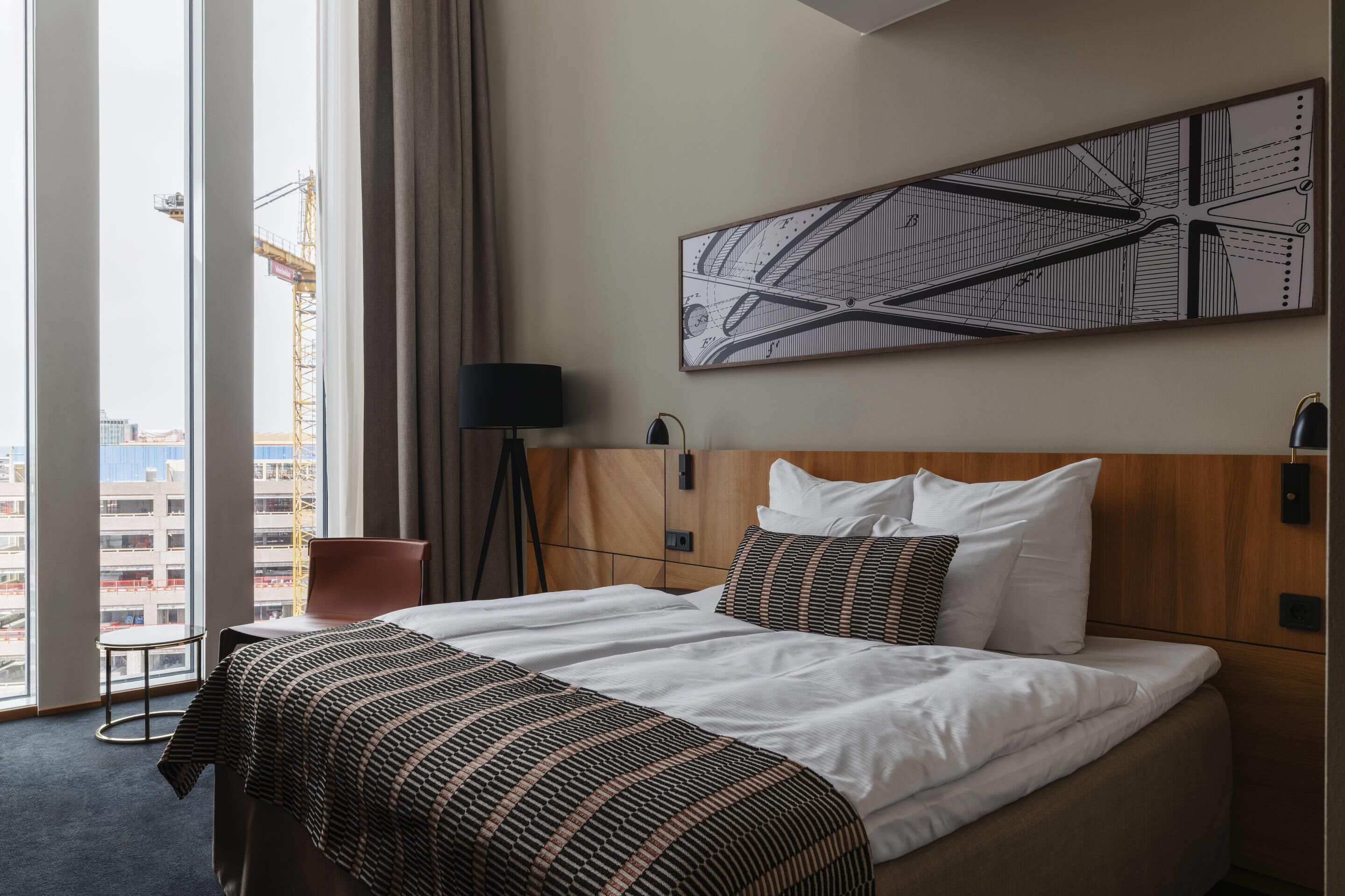 Ropa de cama hipoalergénica y minibar 