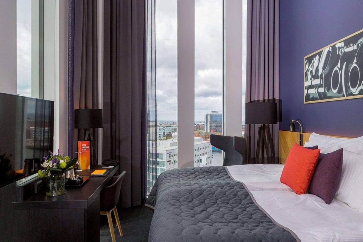 standard twin room | hypo-allergenic bedding, minibar, in-room safe, desk