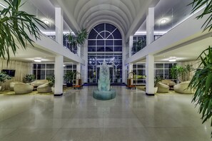 Lobby - Grand Lubicz - Uzdrowisko Ustka (Ustka)