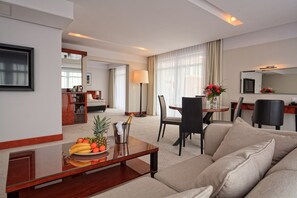 40-inch LCD TV with satellite channels, TV, pay films - Grand Lubicz - Uzdrowisko Ustka (Ustka)