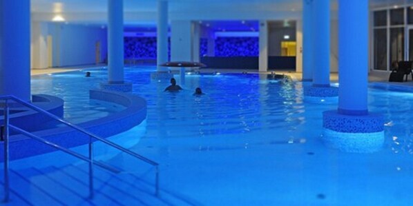 2 indoor pools, outdoor pool, sun loungers, lifeguards on site - Grand Lubicz - Uzdrowisko Ustka (Ustka)
