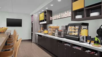 Free daily buffet breakfast