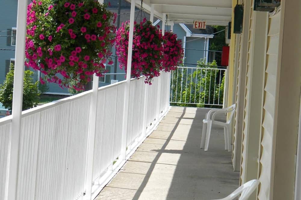 Fairway Inn by the Falls