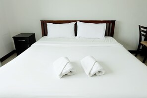 Standard Double Room | Hypo-allergenic bedding, desk, rollaway beds, free WiFi - Krabi Hipster Hotel (Krabi)