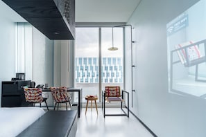 Deluxe Quadruple Room (Cheers) | In-room safe, blackout drapes, soundproofing, free WiFi