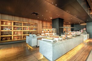 Desayuno buffet todos los días (con cargo)