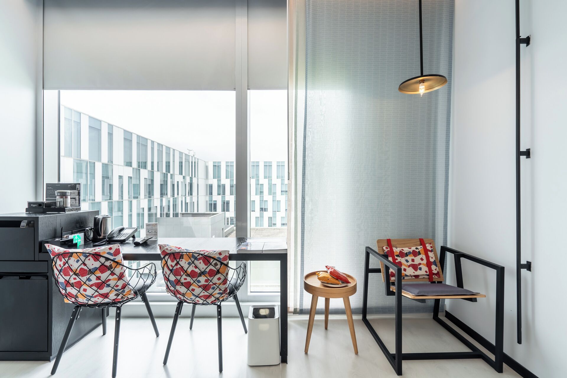 1 bedroom, in-room safe, blackout curtains, soundproofing