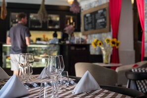 Restaurant - Santiago de Alfama - Boutique Hotel (Lisbon)