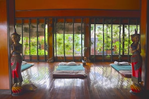 Massage - Coral Bungalows (Ko Pha-ngan)