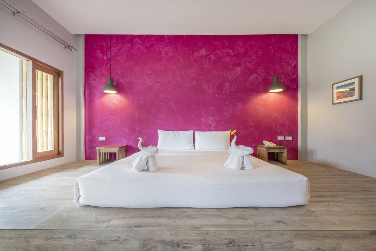 Garden View Room | Free minibar, in-room safe, desk, blackout curtains