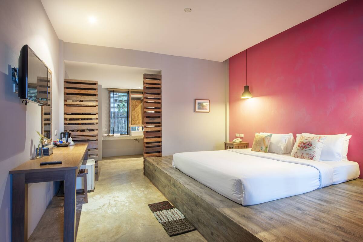 Sea Side Room | Free minibar, in-room safe, desk, blackout curtains