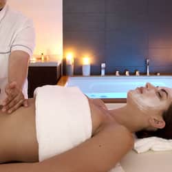 Couples treatment room(s), sauna, hot tub, Turkish bath/hammam