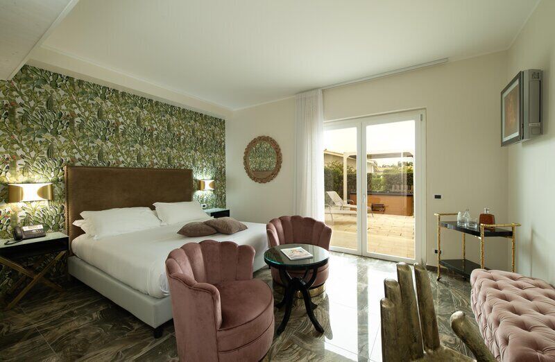 Luxury Suite, Sauna, Annex Building | Premium bedding, memory foam beds, minibar, in-room safe