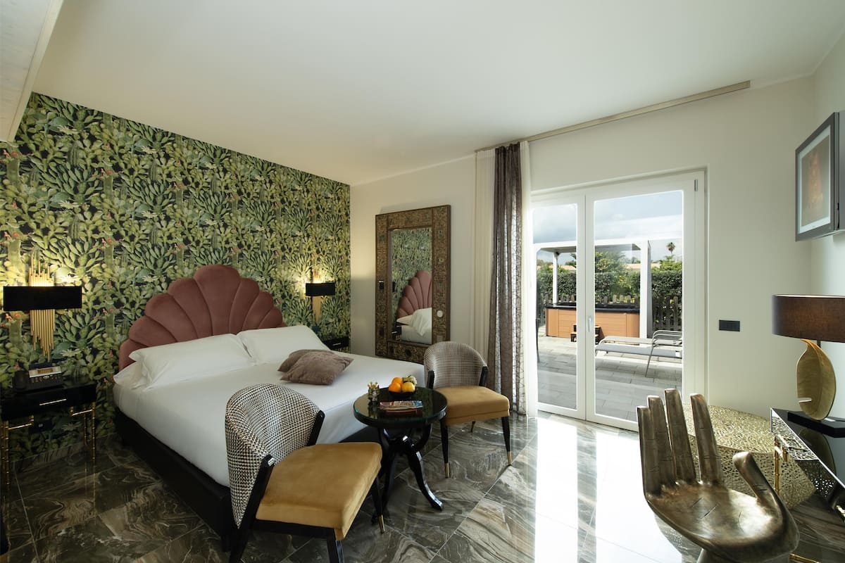 Luxury-Suite, Whirlpool, Annex | Italienische Bettbezüge von Frette, hochwertige Bettwaren