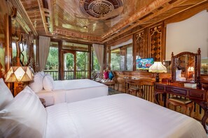 Premium bedding, pillow-top beds, minibar, in-room safe - Coco Palm Beach Resort & Spa (Phu Quoc)