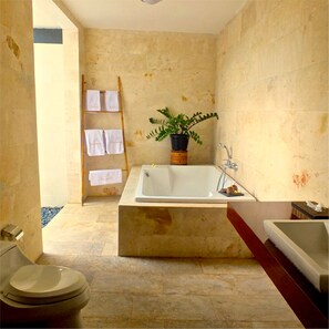 1 bedroom, premium bedding, in-room safe, desk - Andamar Luxury Villas (Seminyak)