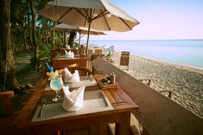 Breakfast, lunch, dinner served; Fusion cuisine, beach views