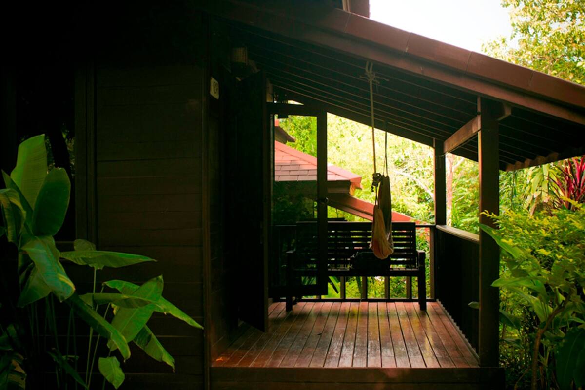 Royal Hill Paradise | Desk