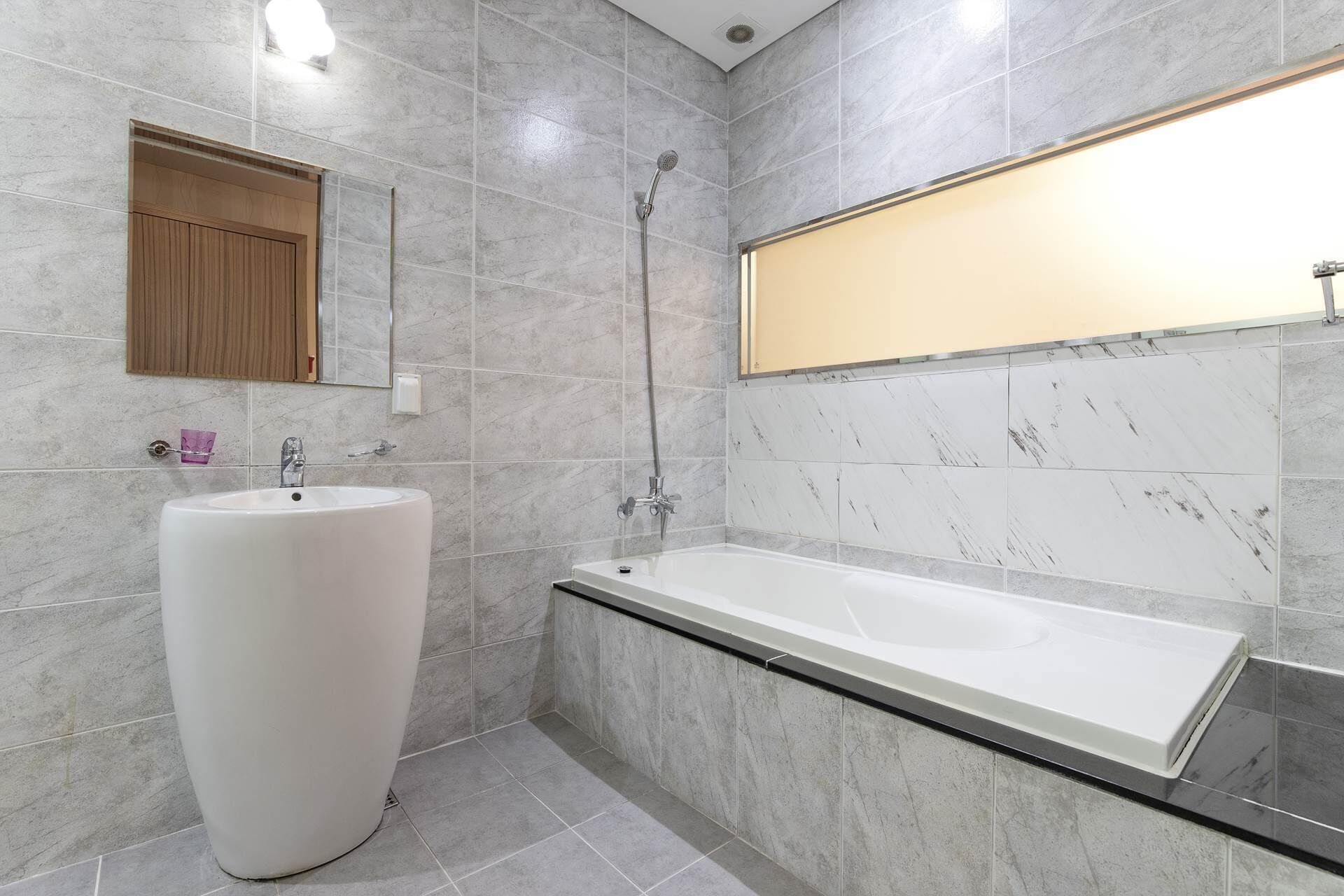 deluxe double room | premium bedding, down duvets, individually furnished, desk