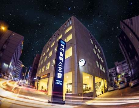 Front of property - evening/night