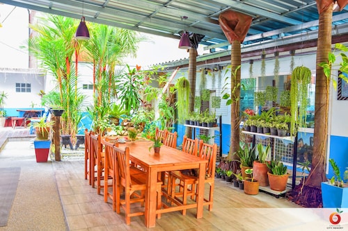 The Orange City Resort