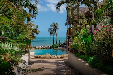 Outdoor pool, sun loungers